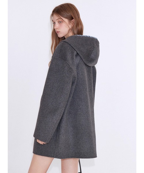 Fano Studios（ファノ ストゥディオズ）の「ウエーブステッチ ウールミドル丈フードコート FD25W155【Fano Studios】【2025AW】（その他アウター・レディース・グレー・L/M/S）」の4枚目の写真