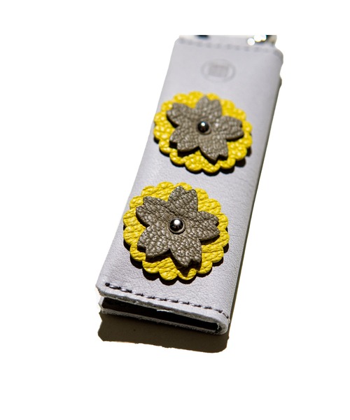 yorozu（ヨロズ）の「yorozu JP FLOWER P-CASE REINOMONO ARCHIVE