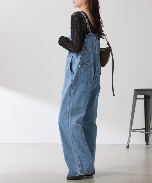 COLLAGE GALLARDAGALANTE（コラージュガリャルダガランテ）の「Q.anos/フレアデニムロンパース（サロペット/オーバーオール・レディース・ブルー/ブラック・FREE）」の8枚目の写真
