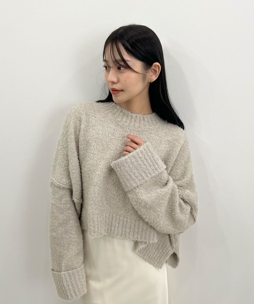 Futier land(フューティアランド)の「ワイドスリーブブークレニット(ニット/セーター・レディース・オフホワイト/ライトグレー/ブルー・MEDIUM)」の2枚目の写真