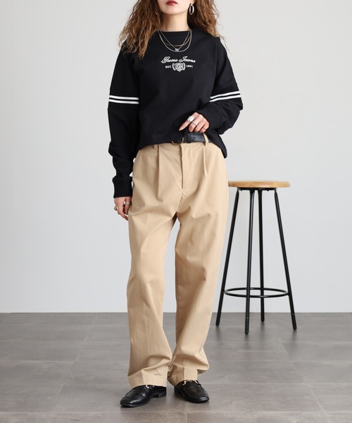GUESS JEANS(ゲスジーンズ)の「GUESS JEANS リブクルーネックスウェットシャツ(スウェット・レディース・ブラック/ホワイト/レッド・M/L/S/XS)」の19枚目の写真