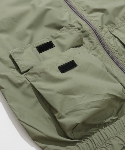 KRIFF MAYER Kid's Collection（クリフメイヤーキッズコレクション）の「【撥水・防汚】ライトテックブルゾン（ブルゾン・キッズ・ナチュラル/チャコール/レッド/オリーブ・120/130/140/150/160/170）」の8枚目の写真