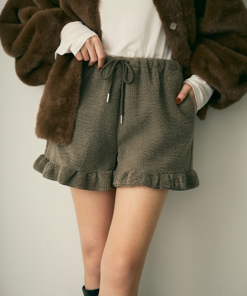 Lunea（ルネア）の「フリルボアショートパンツ（その他パンツ・レディース・アイボリー/グレー・FREE）」の2枚目の写真