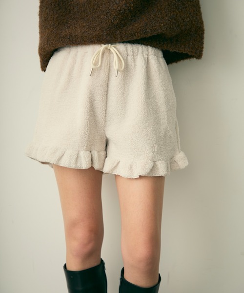 Lunea（ルネア）の「フリルボアショートパンツ（その他パンツ・レディース・アイボリー/グレー・FREE）」の5枚目の写真