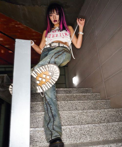 SCHISM INDUCING(スキズムインデューシング)の「ZIPPER FLARED JEANS BLUE(デニムパンツ・レディース・その他・SMALL/MEDIUM)」の9枚目の写真