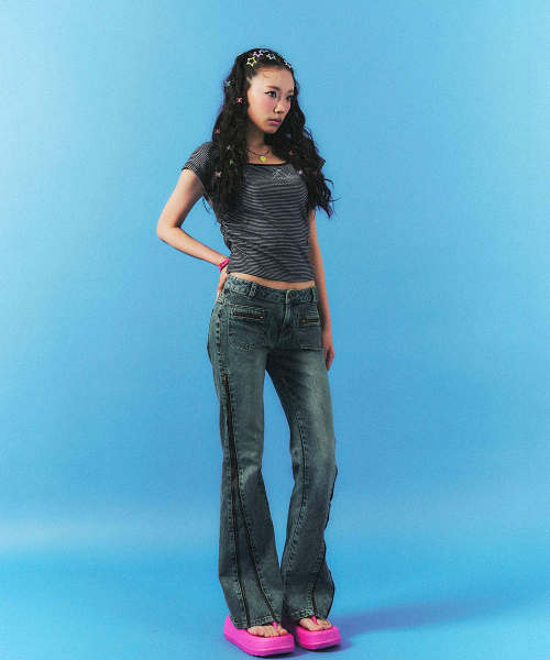 SCHISM INDUCING(スキズムインデューシング)の「ZIPPER FLARED JEANS BLUE(デニムパンツ・レディース・その他・SMALL/MEDIUM)」の6枚目の写真