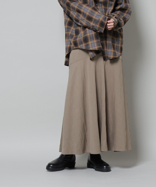 NANO universe(ナノユニバース)の「切り替え裾フレアスカート(スカート・レディース・ブラック/ブラウン/ダークベージュ・FREE)」の3枚目の写真
