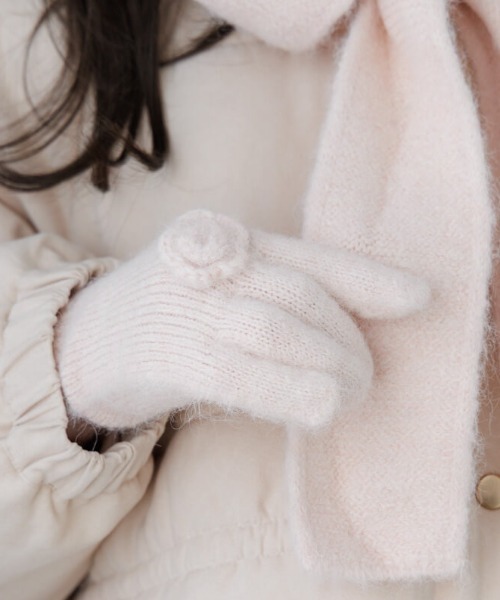 flower(フラワー)の「フラッフィーローズグローブ(手袋・レディース・アイボリー/ピンク/アッシュグレー・FREE)」の3枚目の写真
