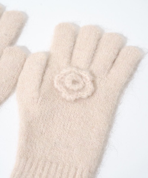 flower(フラワー)の「フラッフィーローズグローブ(手袋・レディース・アイボリー/ピンク/アッシュグレー・FREE)」の15枚目の写真