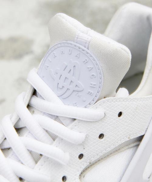 NIKE（ナイキ）の「BY∵ NIKE womens AIR HUARACHE スニーカー◆（スニーカー・レディース・ホワイト/ブラック・24cm/23.5cm/25.5cm/25cm/24.5cm）」の11枚目の写真