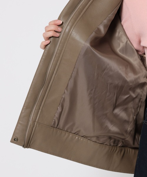 mysty woman(ミスティウーマン)の「アソートフェイクレザーブルゾン 641528(ブルゾン・レディース・モカ/ブラック/ブラウン系その他・FREE)」の6枚目の写真