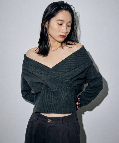 HANNE(アン)の「クロスネックニット(ニット/セーター・レディース・グレー/ベージュ・FREE)」の19枚目の写真