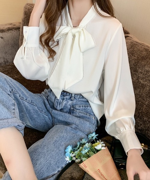 yuue' ( wear )(ユーイ)の「オフィス、プライベート、オケージョンにも◎リボンタイシャツブラウス(シャツ/ブラウス・レディース・ホワイト/ブルー・FREE)」の12枚目の写真