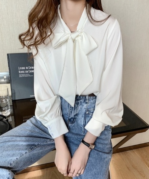 yuue' ( wear )(ユーイ)の「オフィス、プライベート、オケージョンにも◎リボンタイシャツブラウス(シャツ/ブラウス・レディース・ホワイト/ブルー・FREE)」の11枚目の写真