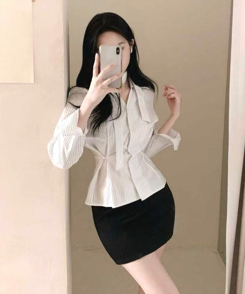 STAY MOTION（ステイモーション）の「【WEB限定】チョーカー付きウエストマークストライプ柄シャツ［韓国ファッション カジュアル］≪新作≫（シャツ/ブラウス・レディース・ピンク/ブルー/オフホワイト・F）」の19枚目の写真