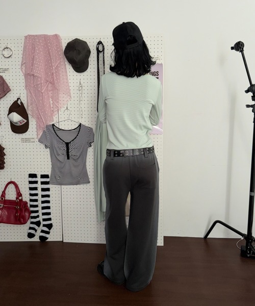 SHAGGIE(シャギー)の「フェードスプレーワイドスウェットパンツ(セットアップ)(スウェットパンツ・レディース・グレー/チャコールグレー/イエロー・MEDIUM/SMALL)」の13枚目の写真