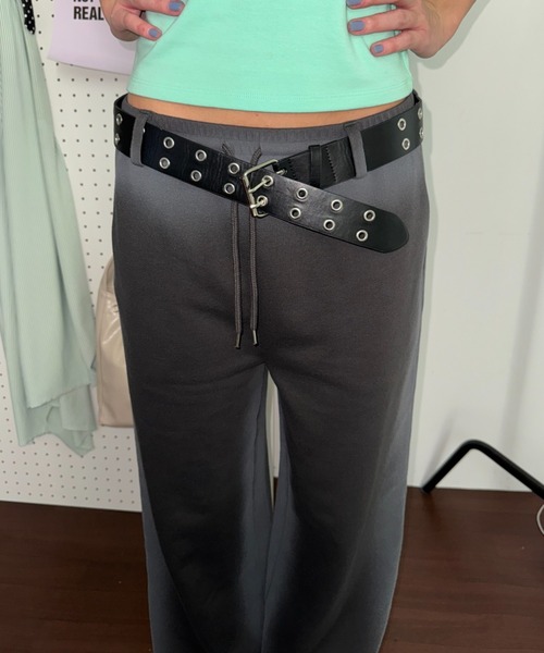 SHAGGIE(シャギー)の「フェードスプレーワイドスウェットパンツ(セットアップ)(スウェットパンツ・レディース・グレー/チャコールグレー/イエロー・MEDIUM/SMALL)」の20枚目の写真