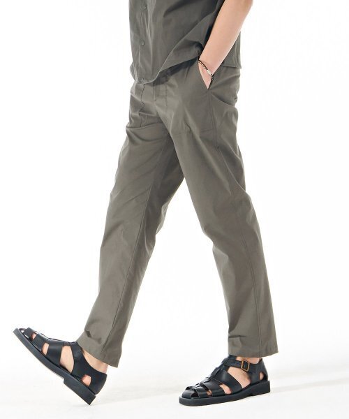 CHASECULT(チェイスカルト)の「男性アウトポケットバンディングパンツ-CBRK2221C0V(その他パンツ・メンズ・カーキ・FREE)」の2枚目の写真