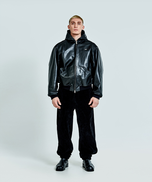 51%(フィフティーワンパーセント)の「Triangle sweatpants - Black(スウェットパンツ・メンズ・その他・L/M)」の2枚目の写真
