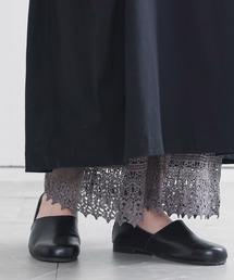 裾レースペチパンツ