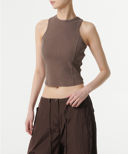 MUSINSA STANDARD WOMAN（ムシンサスタンダードウーマン）の「ウィメンズリブドピグメントレーサーバックタンクトップ[ブラウン]（Tシャツ/カットソー・レディース・その他・LARGE/MEDIUM/SMALL/X-SMALL）」の2枚目の写真
