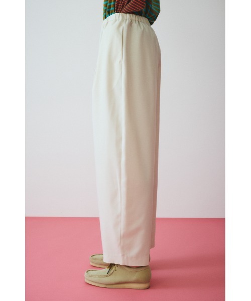 HeRIN.CYE（ヘリンドットサイ）の「Cocoon tuck pants　　コクーンタックパンツ（その他パンツ・レディース・ブラウン/ブラック/オフホワイト・38/36）」の16枚目の写真
