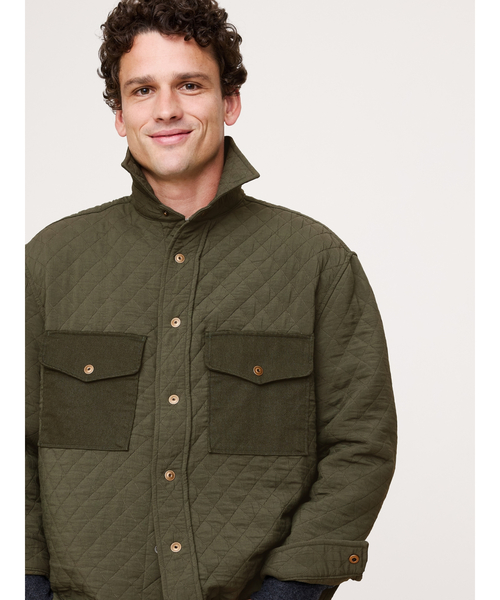 Banana Republic（バナナリパブリック）の「ルーズフィット キルティング オーバーシャツ（シャツ/ブラウス・メンズ・オリーブ/オレンジ・M/S/XL/L）」の5枚目の写真