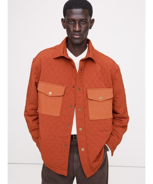 Banana Republic（バナナリパブリック）の「ルーズフィット キルティング オーバーシャツ（シャツ/ブラウス・メンズ・オリーブ/オレンジ・M/S/XL/L）」の2枚目の写真