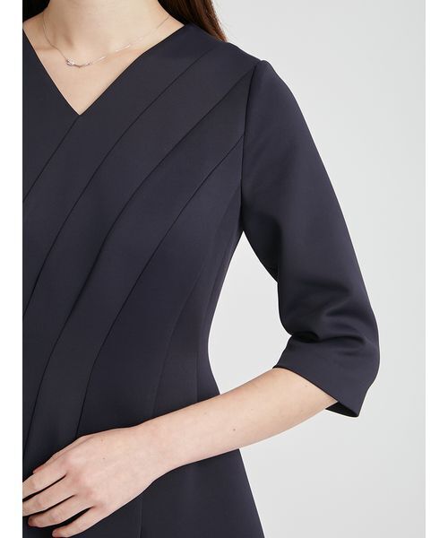 CELFORD(セルフォード)の「【洗える】ツイストポンチワンピース(ワンピース・レディース・ネイビー/ライトピンク/オフホワイト・36/38)」の12枚目の写真