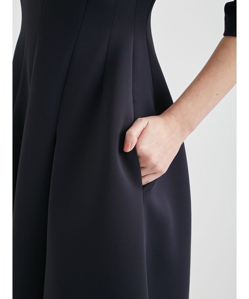 CELFORD(セルフォード)の「【洗える】ツイストポンチワンピース(ワンピース・レディース・ネイビー/ライトピンク/オフホワイト・36/38)」の4枚目の写真