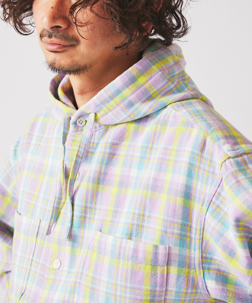 JOURNAL STANDARD relume(ジャーナルスタンダード レリューム)の「カラー アメリカンチェック フーディシャツ(シャツ/ブラウス・メンズ・スカイブルー/ライトパープル/Yellow・MEDIUM/LARGE)」の6枚目の写真