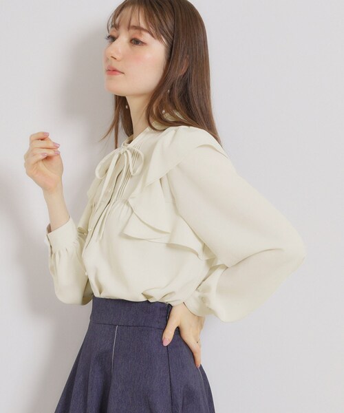 couture brooch（クチュールブローチ）の「【洗える・リボン取り外し可】フリルジョーゼットブラウス（シャツ/ブラウス・レディース・ネイビー/アイボリー/ピンク・42/40/38/36）」の9枚目の写真