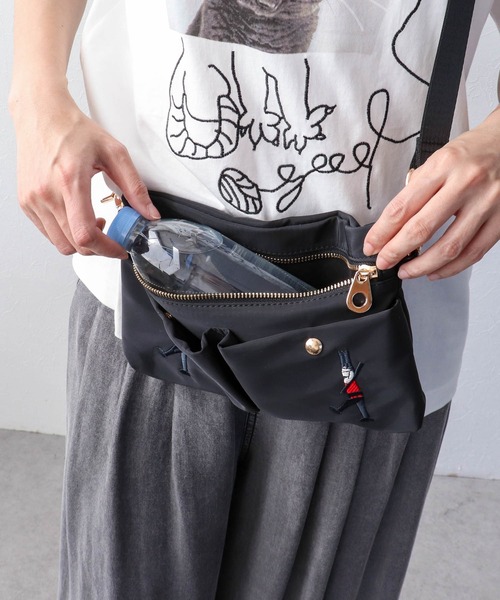 Three Four Time(スリーフォータイム)の「ショルダーポーチ付き刺繍4WAYナイロンリュック(バックパック/リュック・レディース・ブラック・FREE)」の16枚目の写真