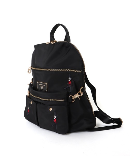 Three Four Time(スリーフォータイム)の「ショルダーポーチ付き刺繍4WAYナイロンリュック(バックパック/リュック・レディース・ブラック・FREE)」の13枚目の写真