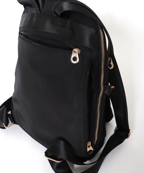 Three Four Time(スリーフォータイム)の「ショルダーポーチ付き刺繍4WAYナイロンリュック(バックパック/リュック・レディース・ブラック・FREE)」の10枚目の写真
