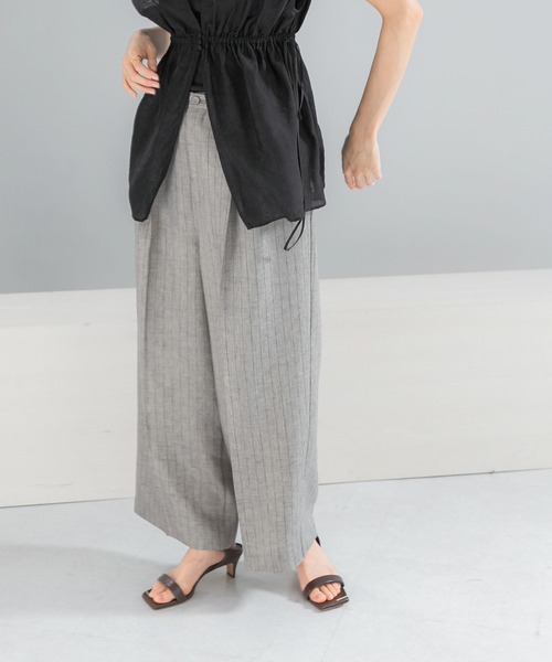 URBAN RESEARCH ROSSO WOMEN（アーバンリサーチ　ロッソ）の「ラメリネンストライプワイドパンツ（その他パンツ・レディース・チャコールグレー/ベージュ・36/38）」の8枚目の写真