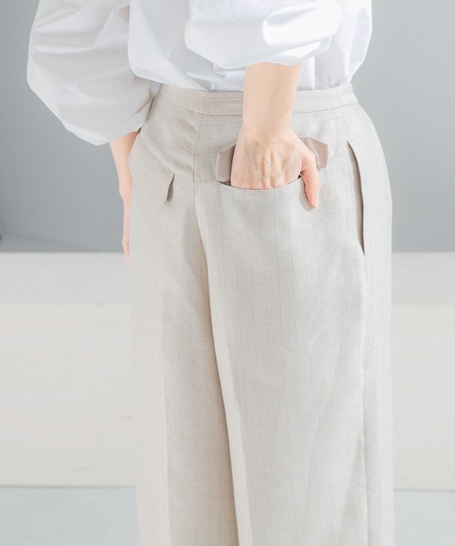 URBAN RESEARCH ROSSO WOMEN（アーバンリサーチ　ロッソ）の「ラメリネンストライプワイドパンツ（その他パンツ・レディース・チャコールグレー/ベージュ・36/38）」の17枚目の写真