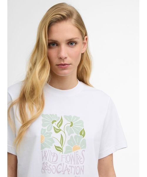 Barbour(バブアー)の「Selena グラフィックTシャツ(レディース)(Tシャツ/カットソー・レディース・パープル/オリーブ/ホワイト・8/10)」の7枚目の写真