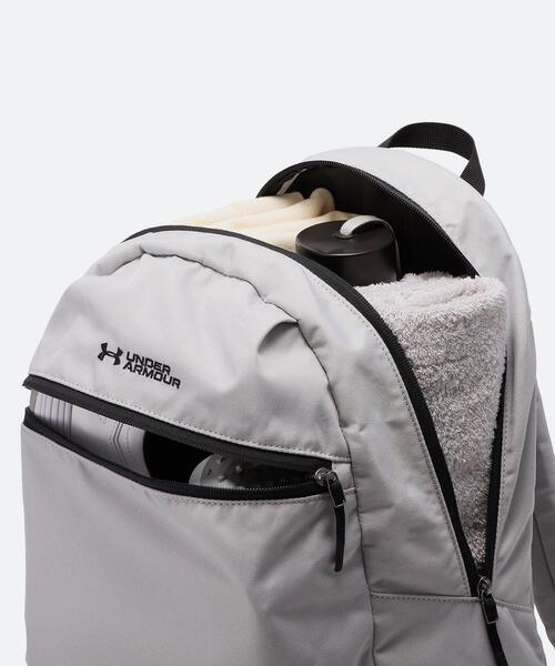 UNDER ARMOUR(アンダーアーマー)の「UAライトデー バックパック(ライフスタイル/メンズ/レディース)(バックパック/リュック・レディース・グレー・ONESIZE)」の3枚目の写真