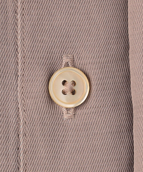 UNFIL（アンフィル）の「UNFIL | レーヨンギャバジン クロップドシャツ WOMEN（シャツ/ブラウス・レディース・ベージュ系その他/ブラック系その他・0）」の8枚目の写真