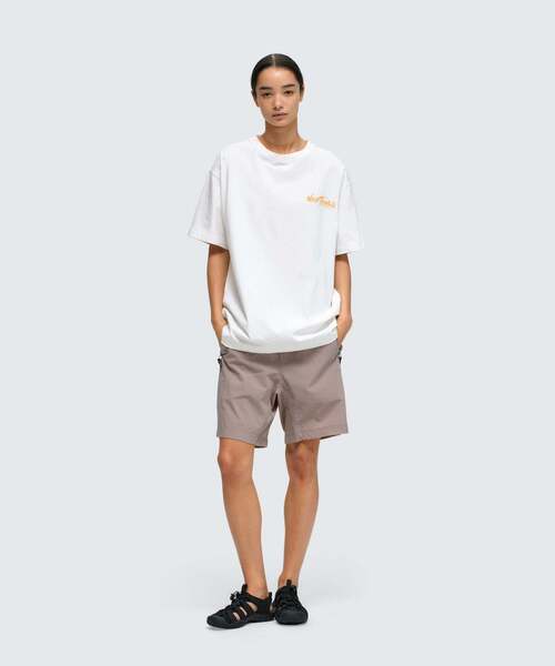 WILD THINGS(ワイルドシングス)の「ウィルダネスギア S/S Tシャツ│WILDERNESS GEAR S/S TEE(Tシャツ/カットソー・メンズ・イエロー系その他2/チャコールグレー/ホワイト/グレー系その他3・XL/L/M/S)」の9枚目の写真