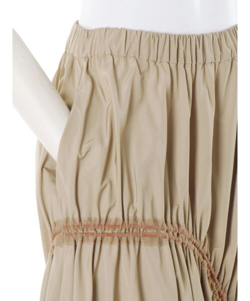 UN3D.(アンスリード)の「WAVE DRAWSTRING FLARE SK / ウェーブドローストリングフレアスカート(スカート・レディース・ブラック/ベージュ/ネイビー・38/36)」の22枚目の写真