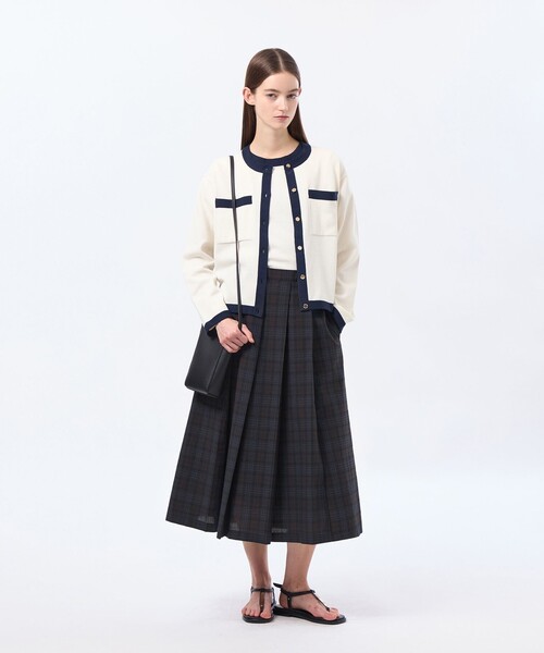 MACKINTOSH PHILOSOPHY（ﾏｯｷﾝﾄｯｼｭ ﾌｨﾛｿﾌｨｰ）の「【LEE4月号/蛯原友里さん着用】【ROYTON（ロイトン）】 ファインコットンニットカーディガン（カーディガン/ボレロ・レディース・オフホワイト/ベージュ/ダークネイビー/ブラウン系その他4・38）」の5枚目の写真