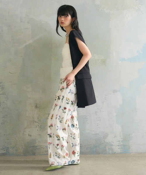 ELLEgirl(エルガール)の「花刺繍イージーパンツ(その他パンツ・レディース・オフホワイト/ブラック・L/M)」の17枚目の写真