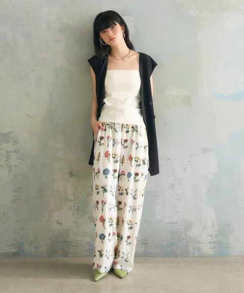 ELLEgirl(エルガール)の「花刺繍イージーパンツ(その他パンツ・レディース・オフホワイト/ブラック・L/M)」の13枚目の写真