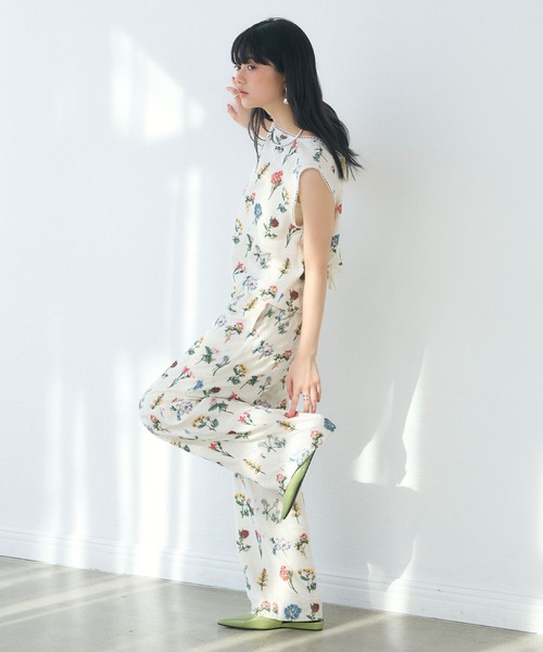 ELLEgirl(エルガール)の「花刺繍イージーパンツ(その他パンツ・レディース・オフホワイト/ブラック・L/M)」の8枚目の写真