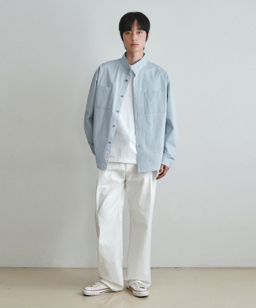 WEDNESDAY OASIS（ウェンズデーオアシス）の「ハイネックスイングシャツジャケット_LIGHT BLUE(W26SH02)（その他アウター・メンズ・スカイブルー・MEDIUM/LARGE）」の2枚目の写真