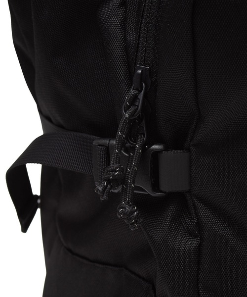 THE NORTH FACE（ザノースフェイス）の「(THE NORTH FACE)BOULDER TOTE PACK（トートバッグ・レディース・ブラック・ONE SIZE）」の6枚目の写真