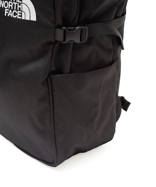 THE NORTH FACE（ザノースフェイス）の「(THE NORTH FACE)BOULDER TOTE PACK（トートバッグ・レディース・ブラック・ONE SIZE）」の7枚目の写真