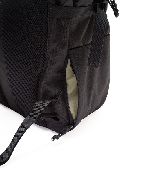 THE NORTH FACE（ザノースフェイス）の「(THE NORTH FACE)BOULDER TOTE PACK（トートバッグ・レディース・ブラック・ONE SIZE）」の11枚目の写真